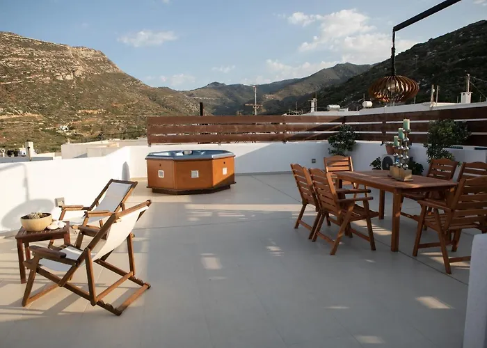 White House Apollon Naxos