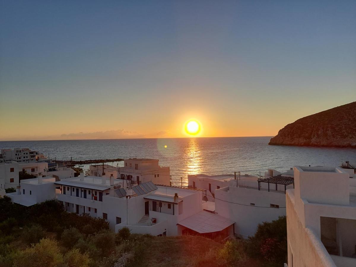 White House Apollon Naxos *